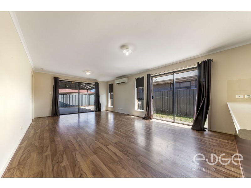 8 Huron Street, Andrews Farm SA 5114
