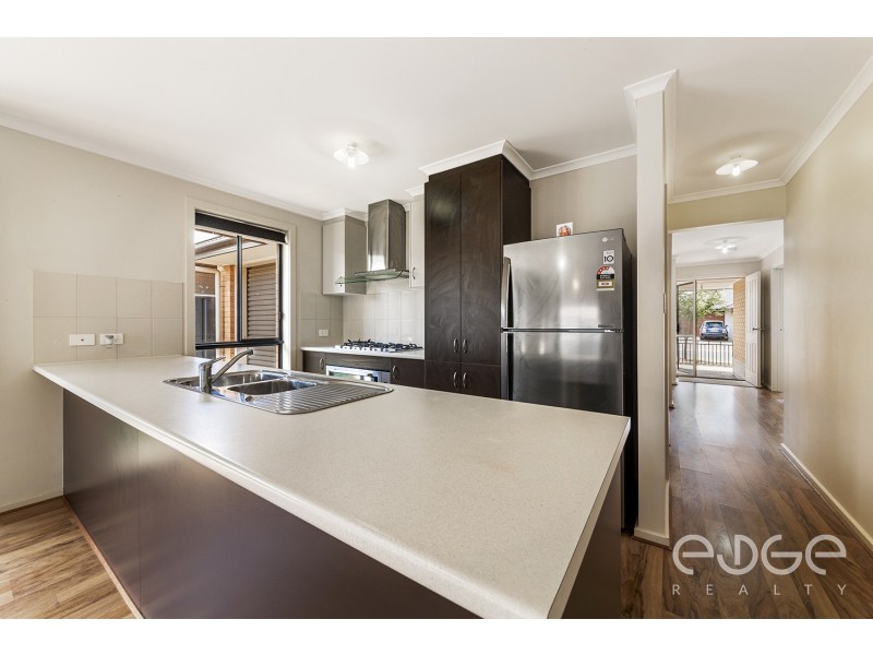 8 Huron Street, Andrews Farm SA 5114