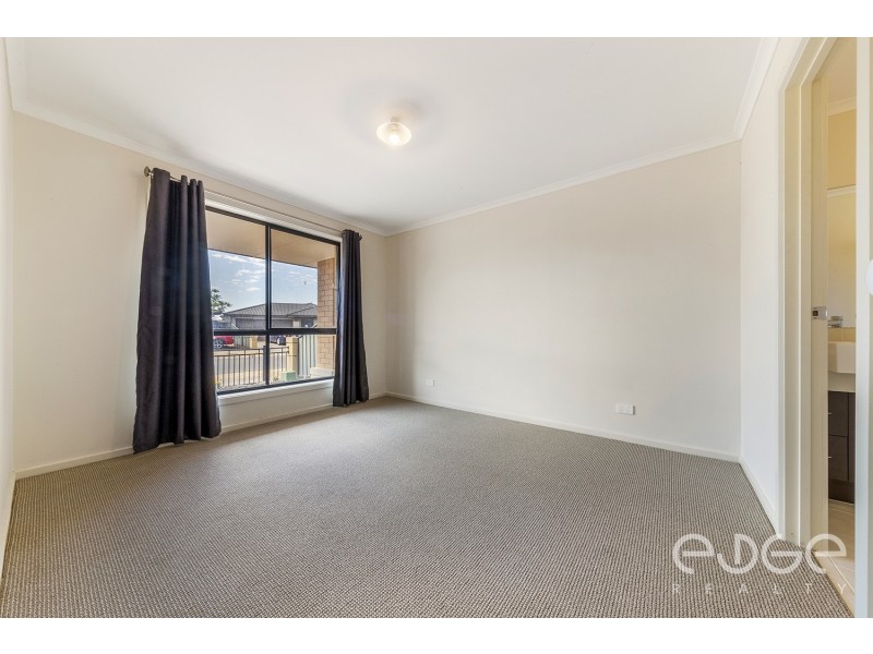 8 Huron Street, Andrews Farm SA 5114