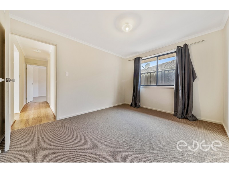 8 Huron Street, Andrews Farm SA 5114
