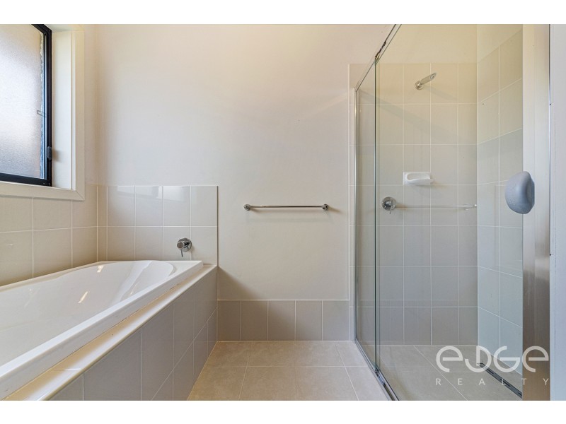 8 Huron Street, Andrews Farm SA 5114
