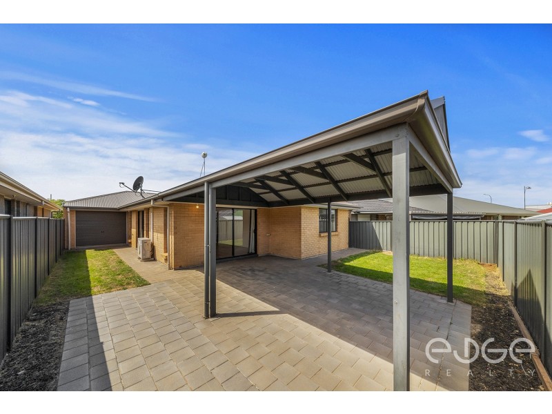 8 Huron Street, Andrews Farm SA 5114