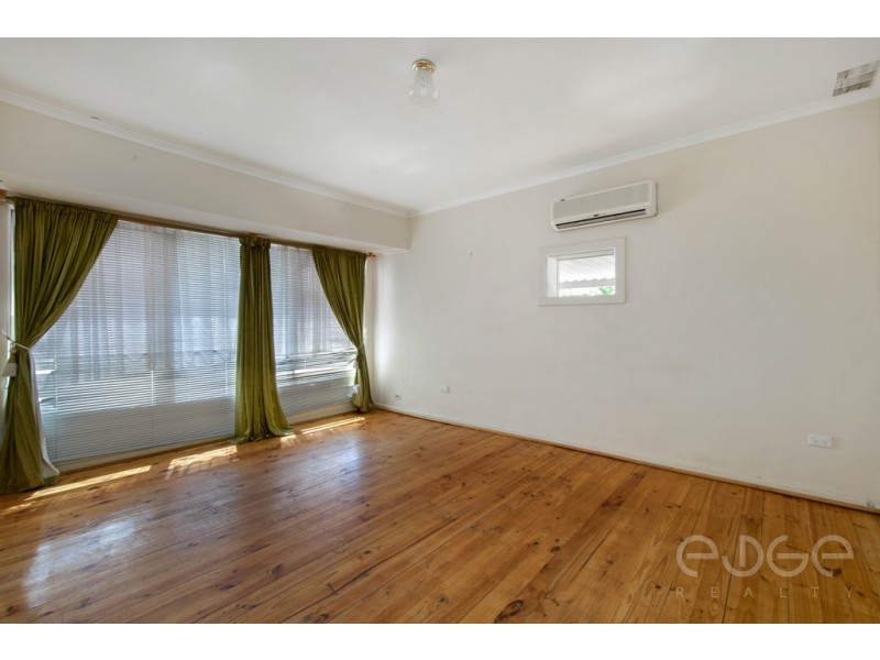 8 Seatown Road, Elizabeth Park SA 5113
