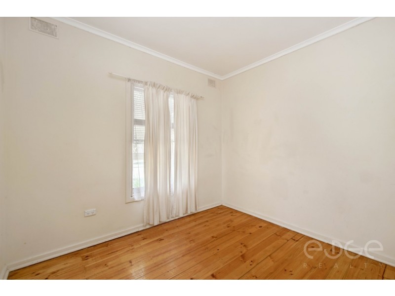 8 Seatown Road, Elizabeth Park SA 5113