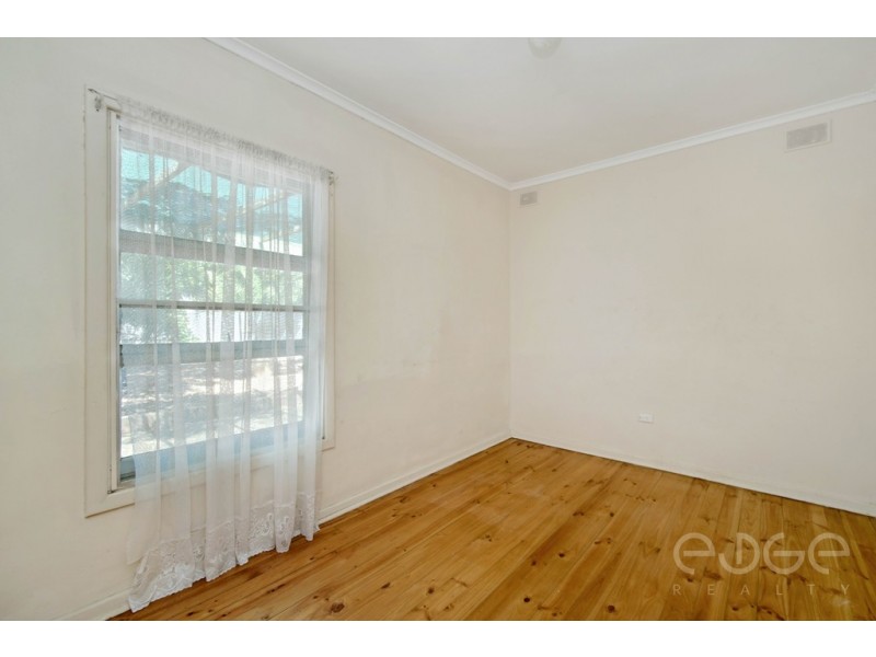 8 Seatown Road, Elizabeth Park SA 5113