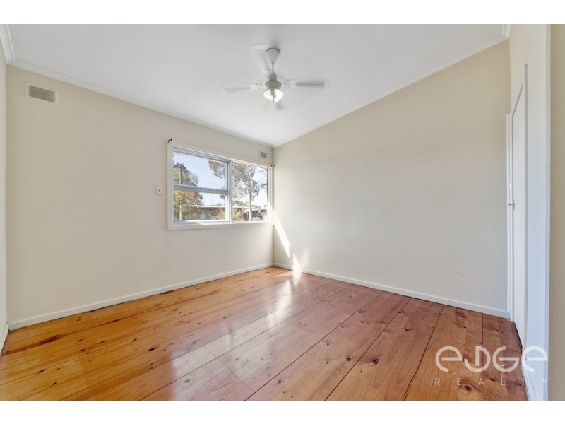25 Crabb Road, Smithfield Plains SA 5114