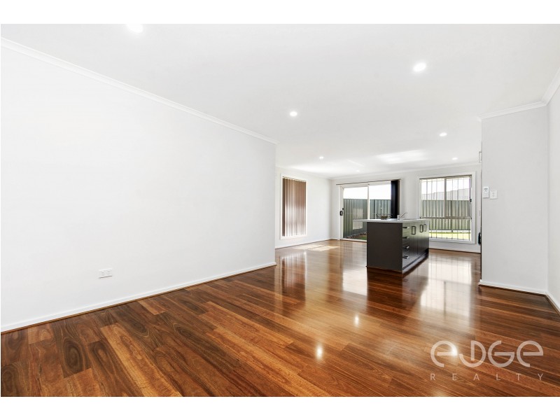 8 Vista Court, Hillbank SA 5112