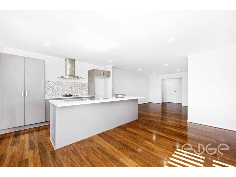 8 Vista Court, Hillbank SA 5112