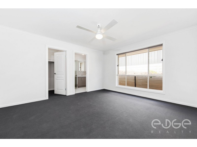 8 Vista Court, Hillbank SA 5112