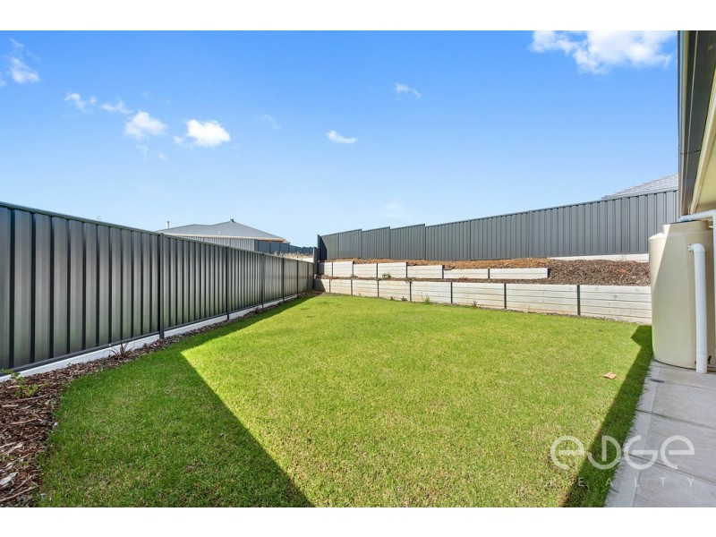 8 Vista Court, Hillbank SA 5112