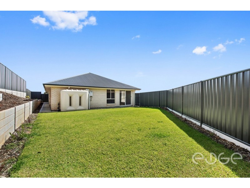 8 Vista Court, Hillbank SA 5112