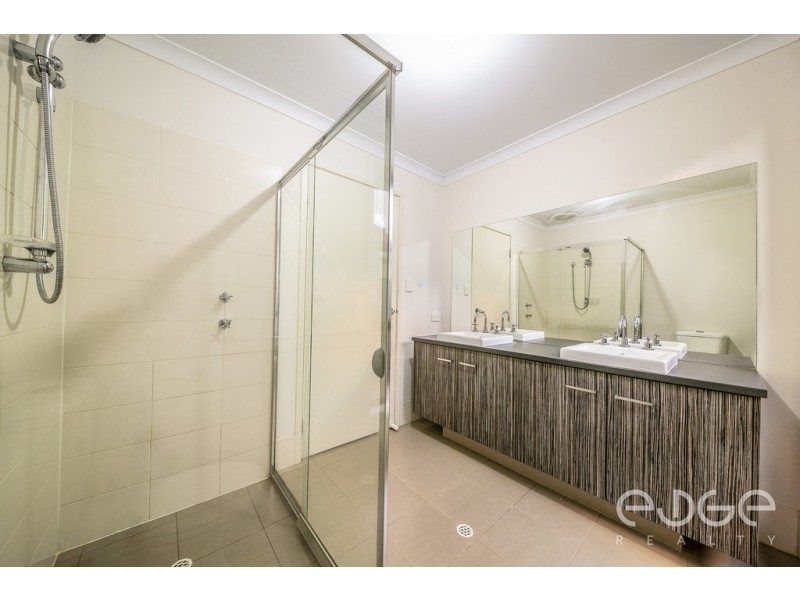 17 Vanessa Drive, Burton SA 5110