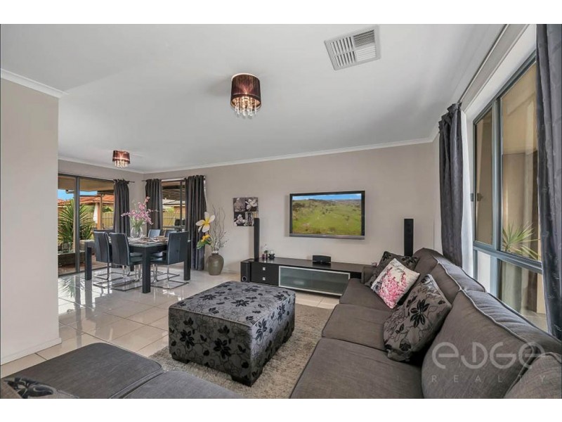 145 President Avenue, Andrews Farm SA 5114