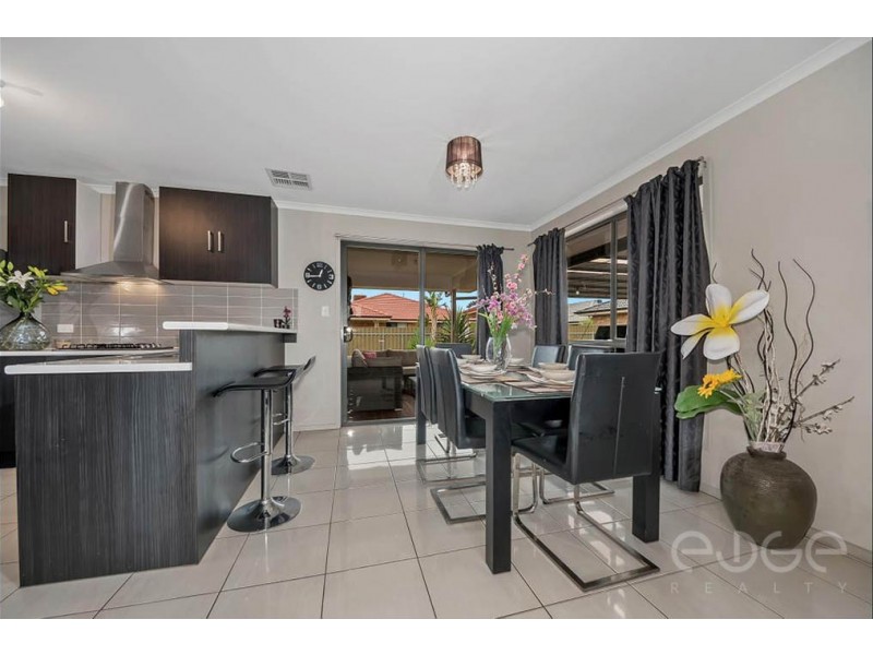 145 President Avenue, Andrews Farm SA 5114