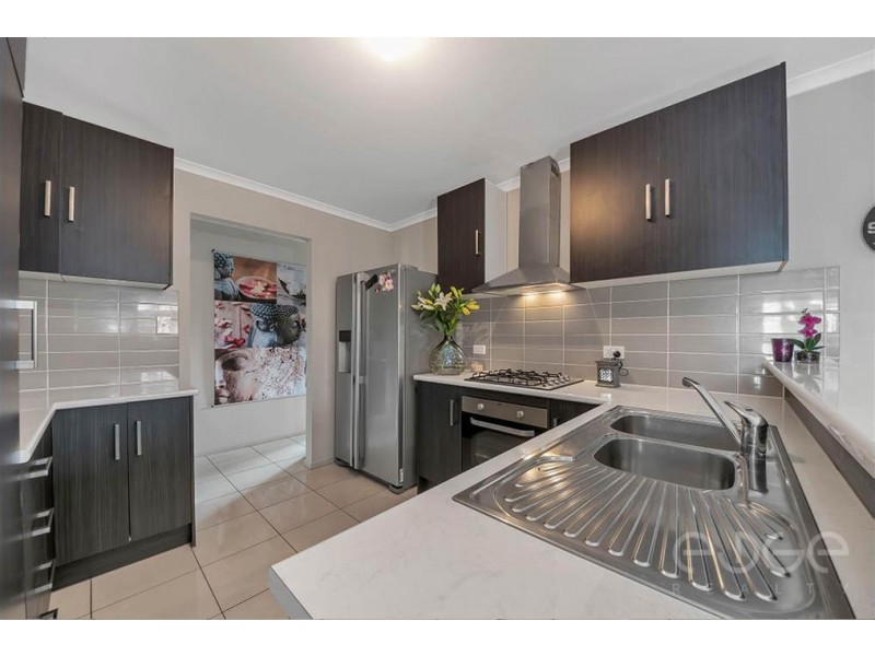 145 President Avenue, Andrews Farm SA 5114