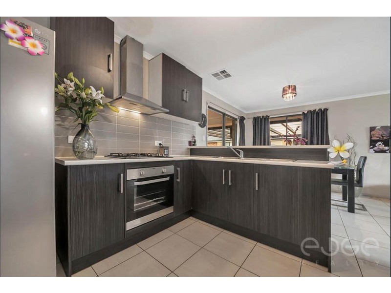 145 President Avenue, Andrews Farm SA 5114