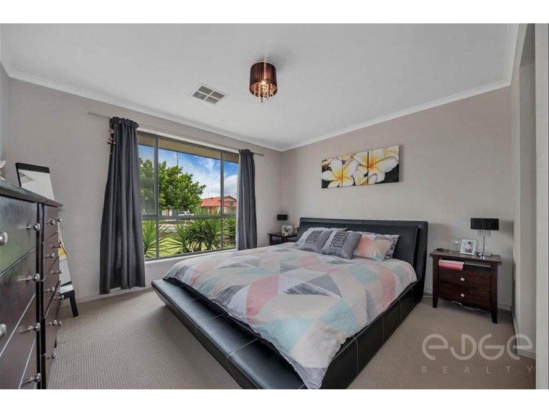 145 President Avenue, Andrews Farm SA 5114