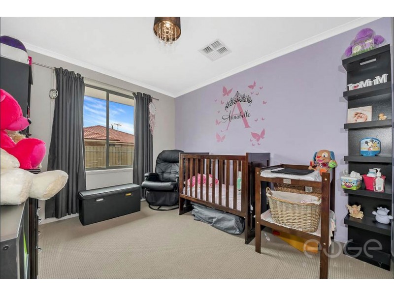 145 President Avenue, Andrews Farm SA 5114