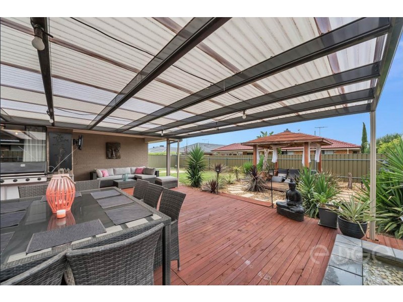 145 President Avenue, Andrews Farm SA 5114