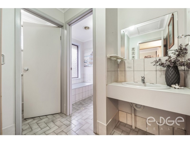 4 Victoria Drive, Parafield Gardens SA 5107