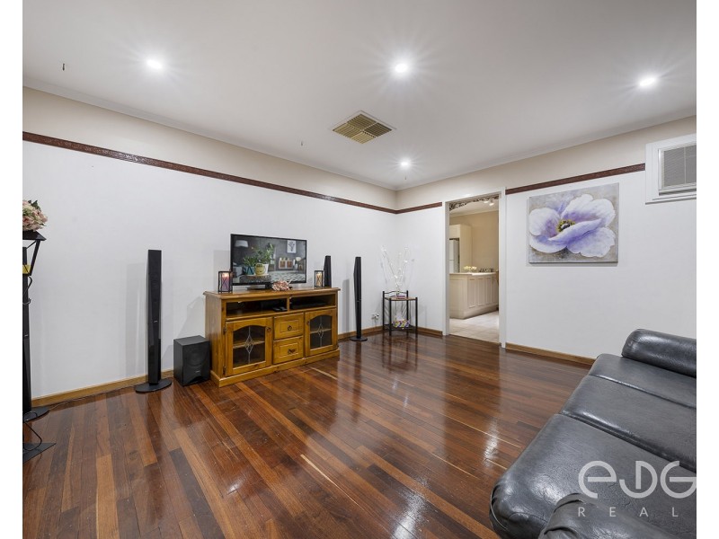 24 Londonderry Avenue, Salisbury Downs SA 5108