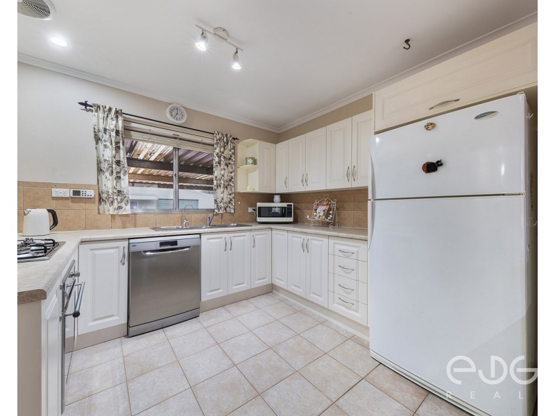 24 Londonderry Avenue, Salisbury Downs SA 5108