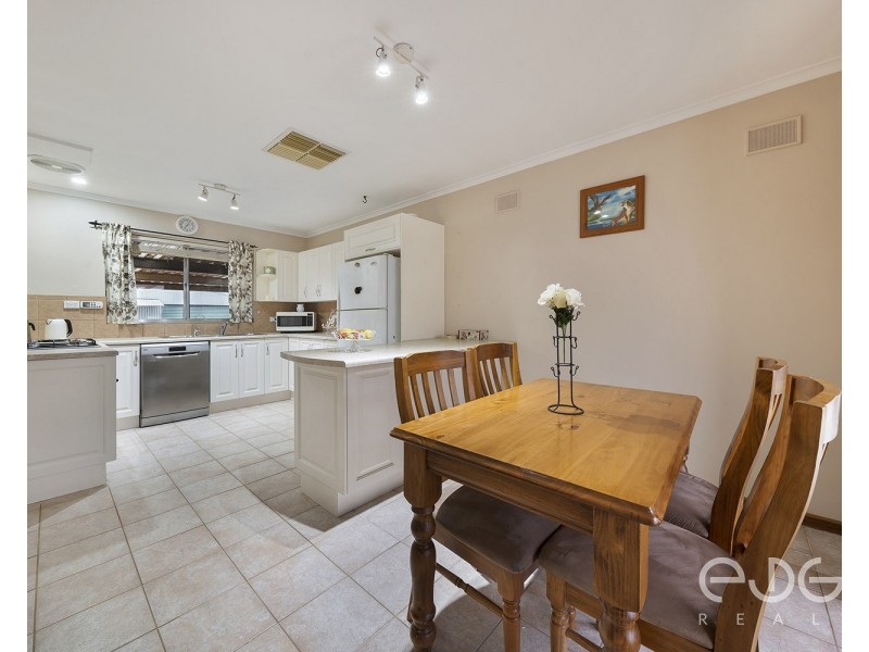 24 Londonderry Avenue, Salisbury Downs SA 5108