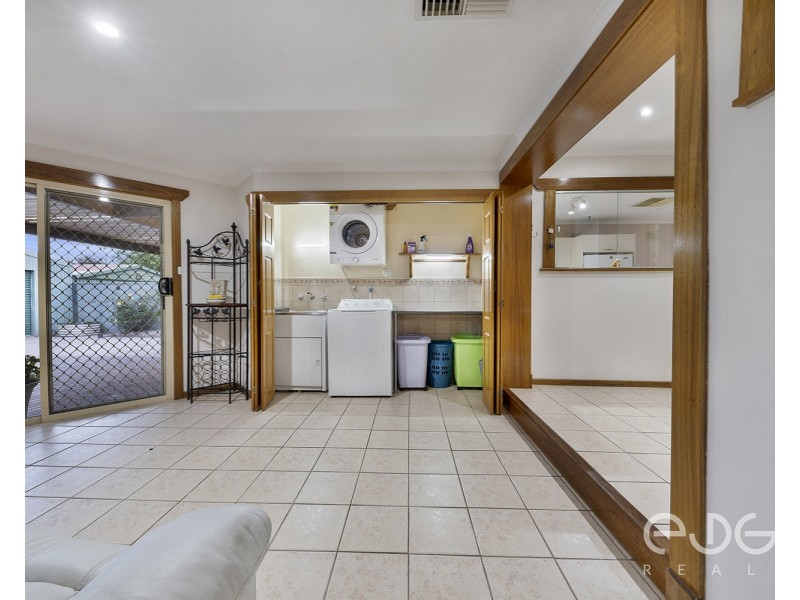 24 Londonderry Avenue, Salisbury Downs SA 5108