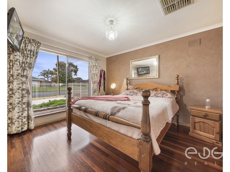 24 Londonderry Avenue, Salisbury Downs SA 5108