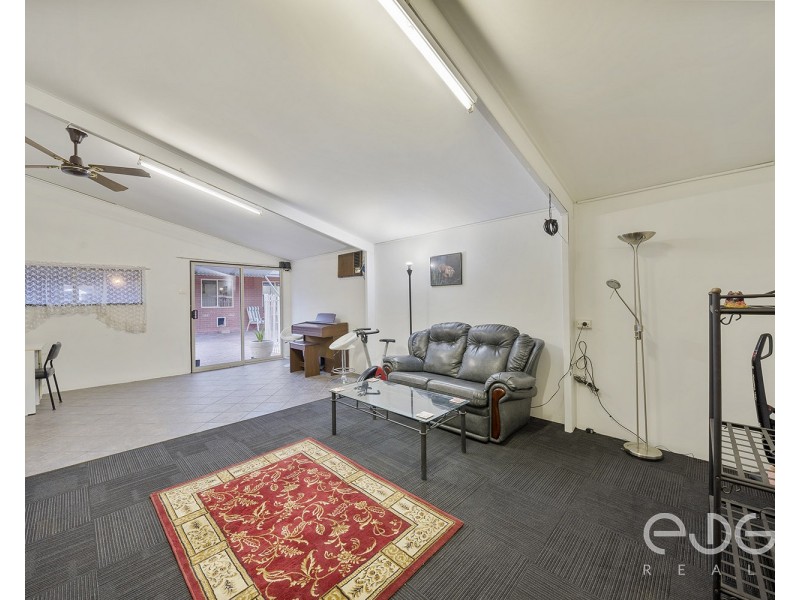 24 Londonderry Avenue, Salisbury Downs SA 5108