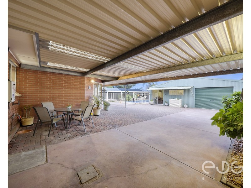 24 Londonderry Avenue, Salisbury Downs SA 5108