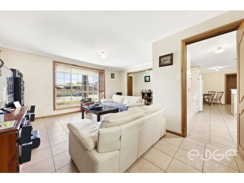 3 Radiata Grove, Salisbury Heights SA 5109
