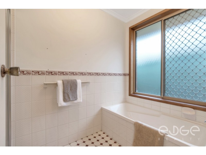 12 Kensington Mews, Hillbank SA 5112