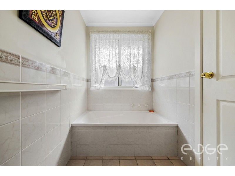 76 Liberator Drive, Paralowie SA 5108
