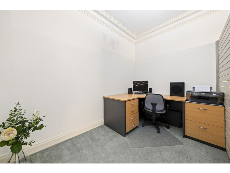 8 Hillstowe Court, Greenwith SA 5125