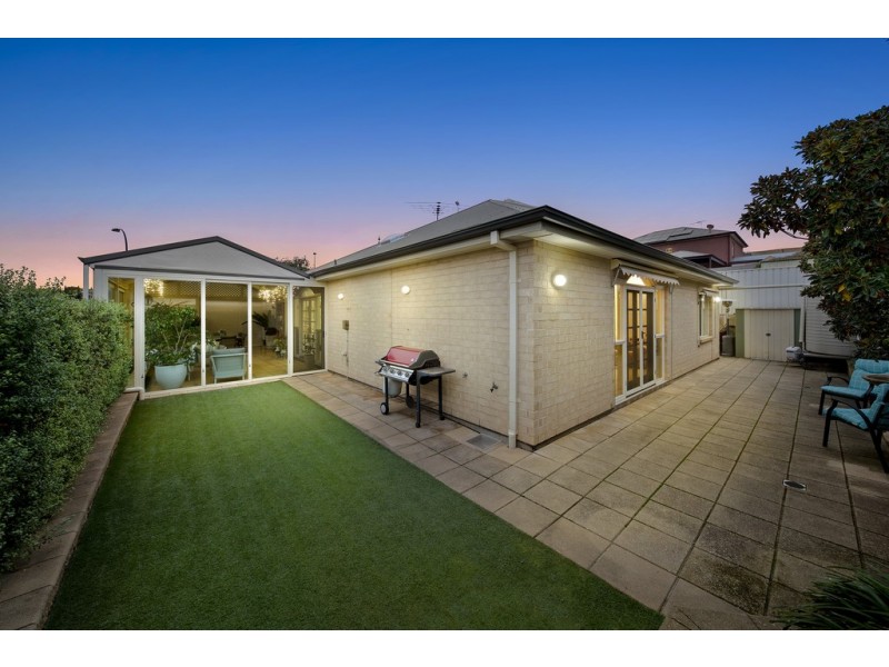 8 Hillstowe Court, Greenwith SA 5125