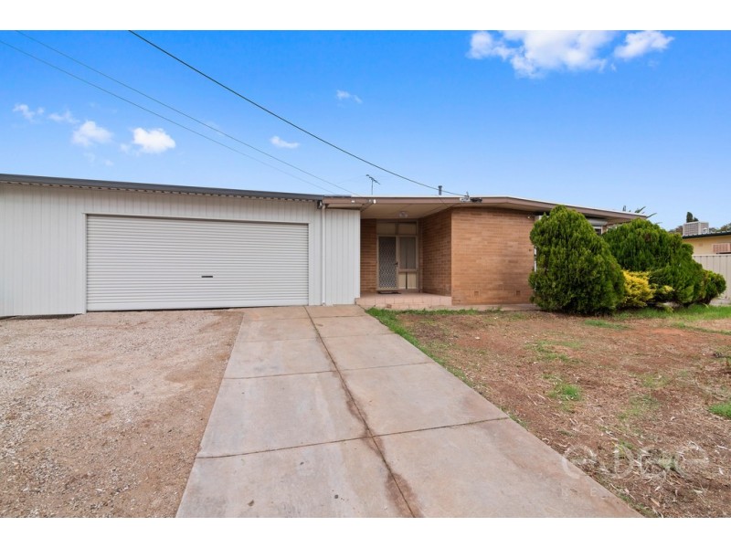 4 Maves Road, Para Hills SA 5096