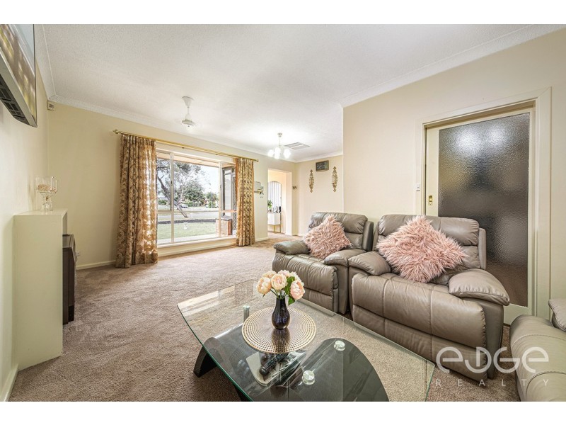 25 Berberis Street, Elizabeth Vale SA 5112