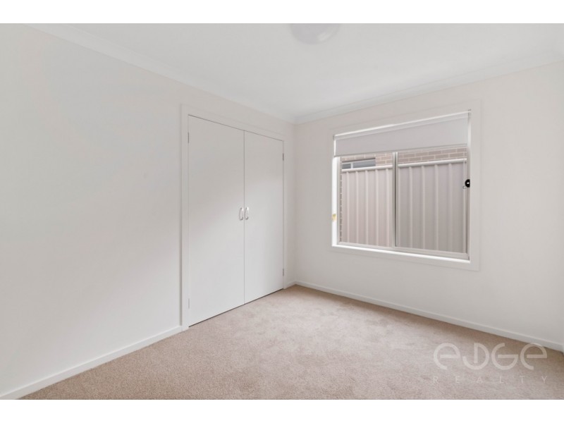8 Lauren Lane, Munno Para West SA 5115