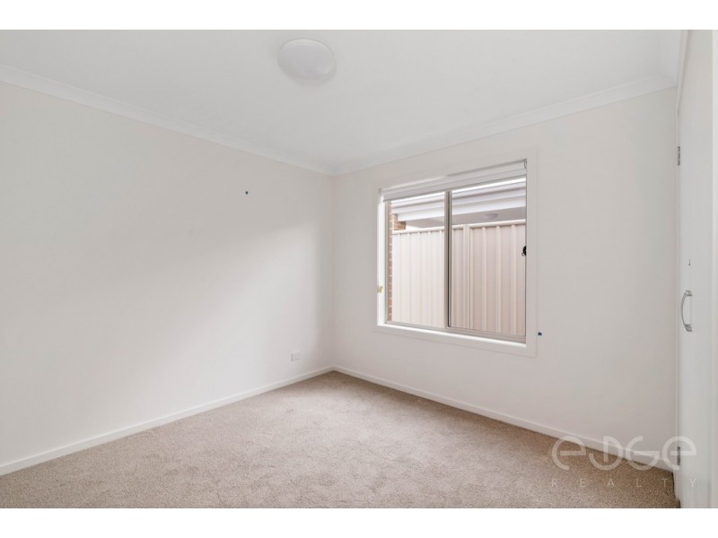 8 Lauren Lane, Munno Para West SA 5115