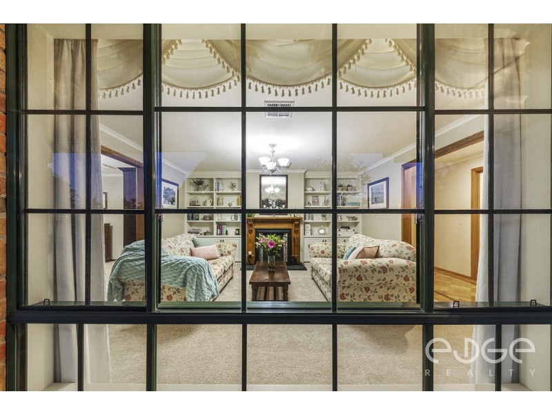 13 Beresina Place, Greenwith SA 5125