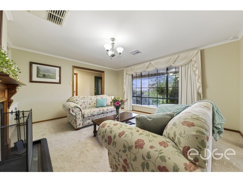 13 Beresina Place, Greenwith SA 5125