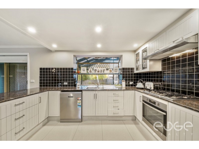 8 Abeona Close, Modbury Heights SA 5092