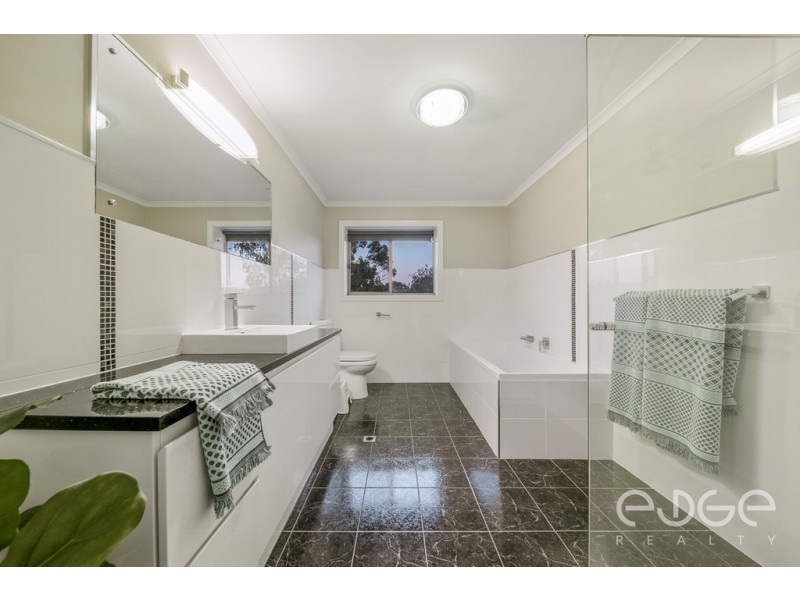 8 Abeona Close, Modbury Heights SA 5092