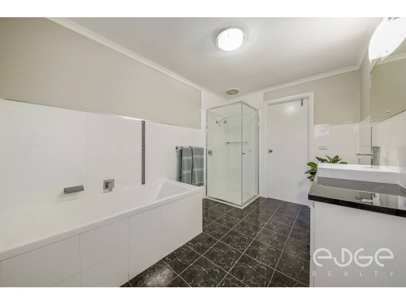 8 Abeona Close, Modbury Heights SA 5092