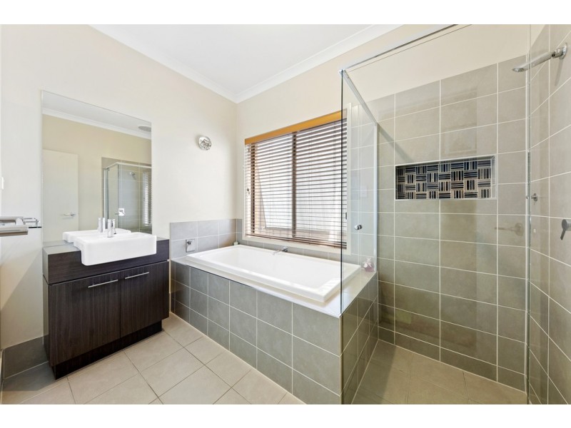 2 Howegate Lane, Blakeview SA 5114