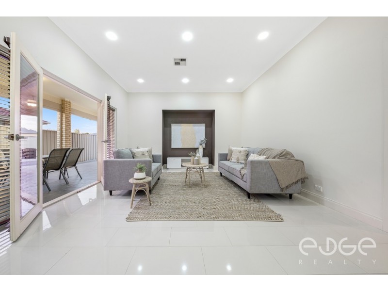 12 Coach Road, Salisbury Downs SA 5108