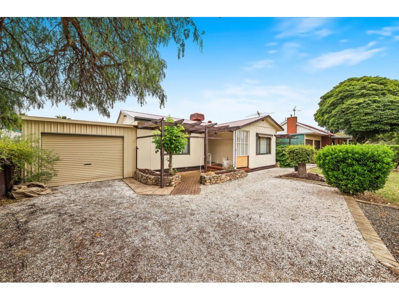 11 Barton Road, Elizabeth Downs SA 5113