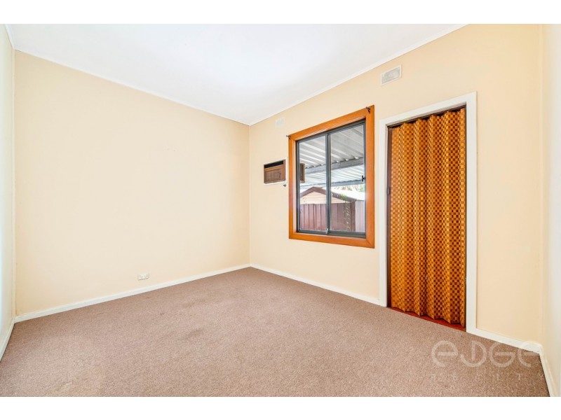 11 Barton Road, Elizabeth Downs SA 5113