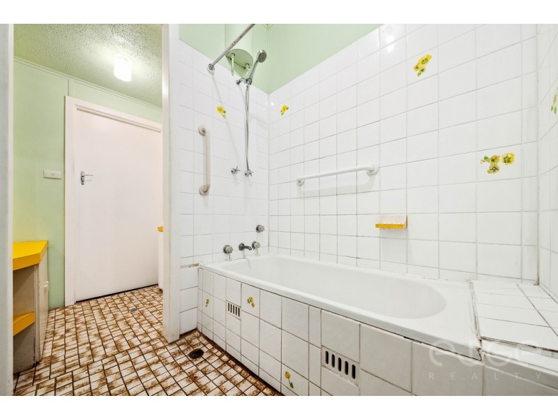 11 Barton Road, Elizabeth Downs SA 5113